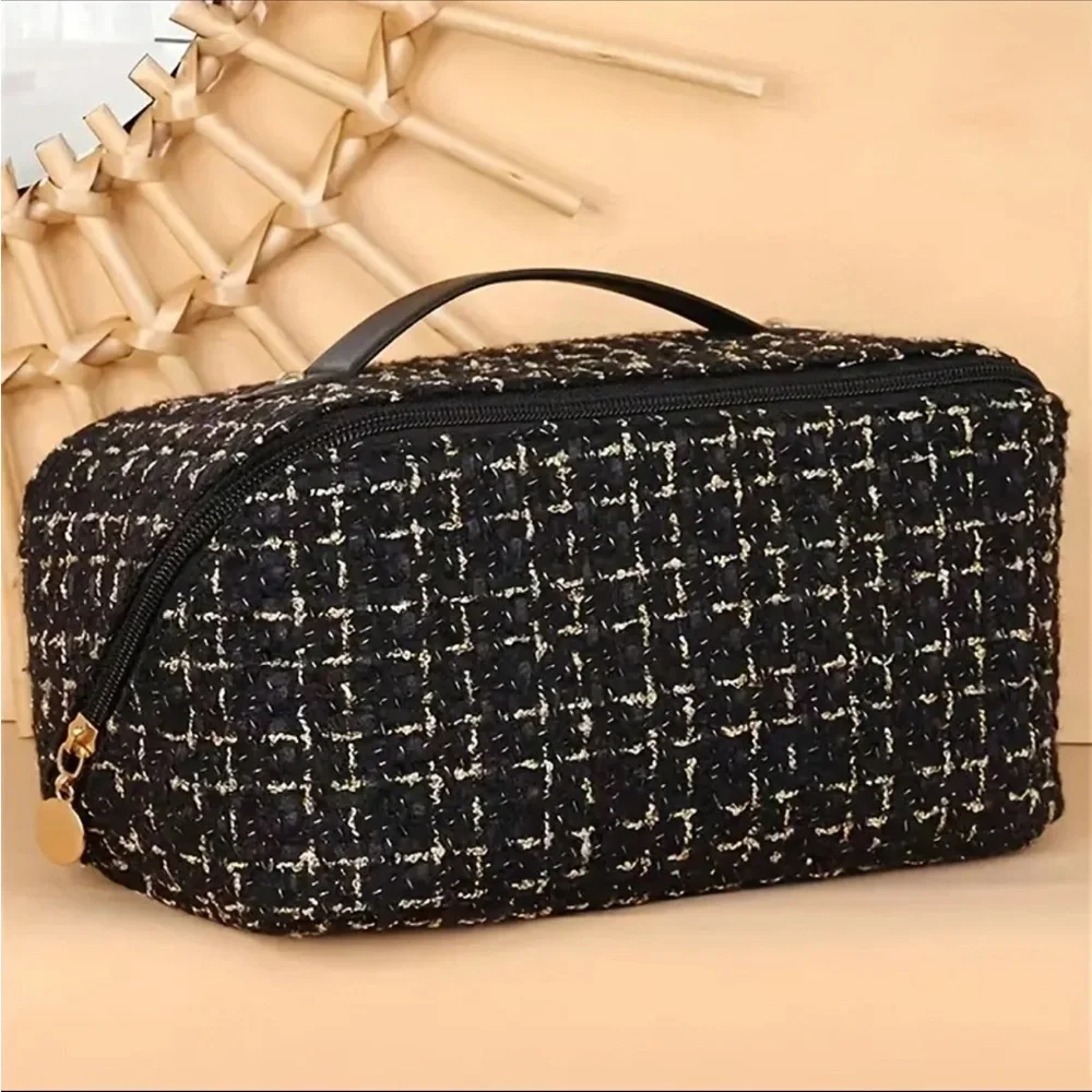Large diagonal Tweed Cosmetic Storage Bag